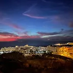 Apartment Ocean View Penthouse - Sunset Terrace, Heated Pool, Parking *
