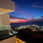 Ocean View Penthouse - Sunset Terrace, Heated Pool, Parking Apartment *