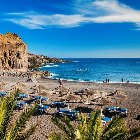 Blue Lagoon - Ocean View Penthouse With Airco & Heated Pool Apartment *