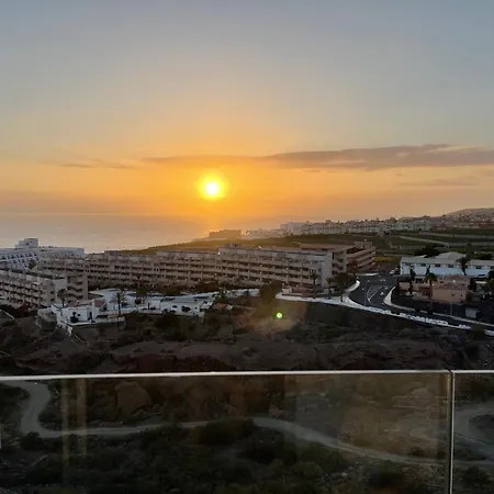 Ocean View Penthouse - Sunset Terrace, Heated Pool, Parking Адехе