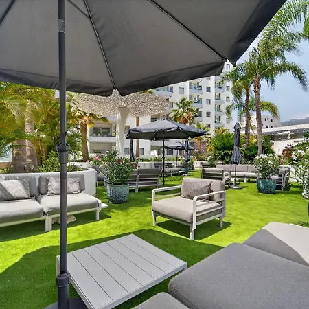 Апартаменты Ocean View Penthouse - Sunset Terrace, Heated Pool, Parking