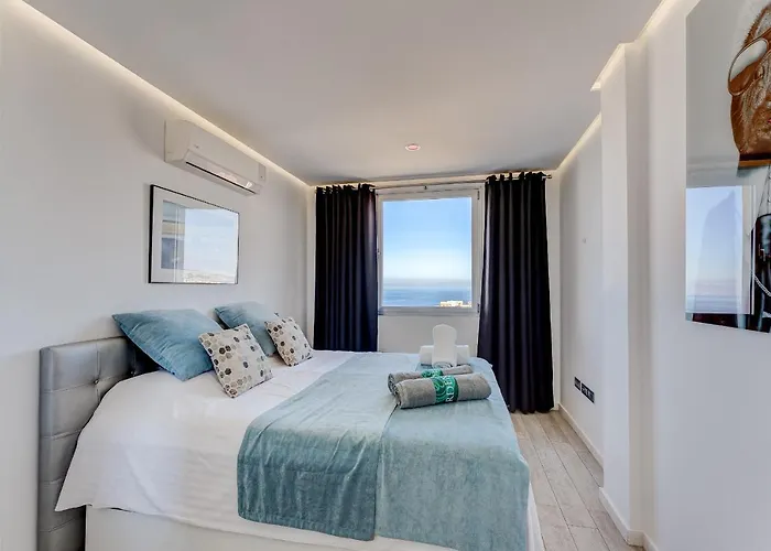 Apartment Blue Lagoon - Ocean View Penthouse With Airco & Heated Pool