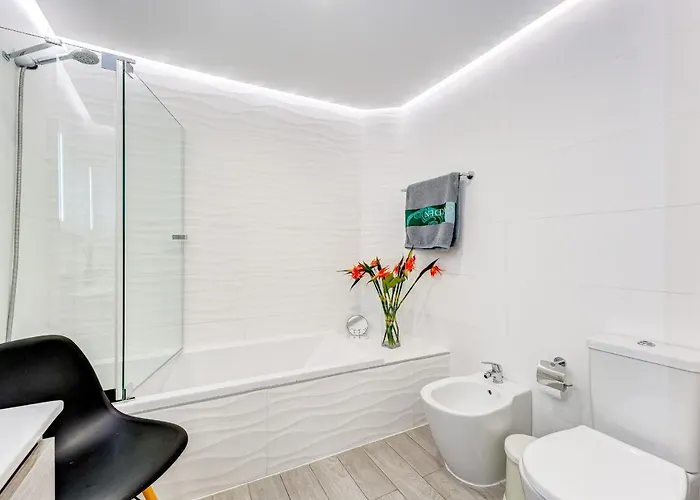 Blue Lagoon - Ocean View Penthouse With Airco & Heated Pool Apartment *